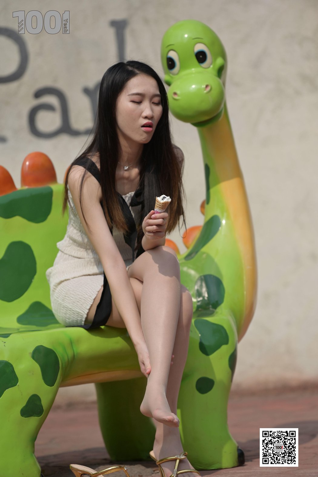 图片[17]-[IESS异思趣向] 一千零一夜 NO.102 腿腿《妈妈，那个姐姐有冰淇淋3》在线浏览 – 速更版-美库