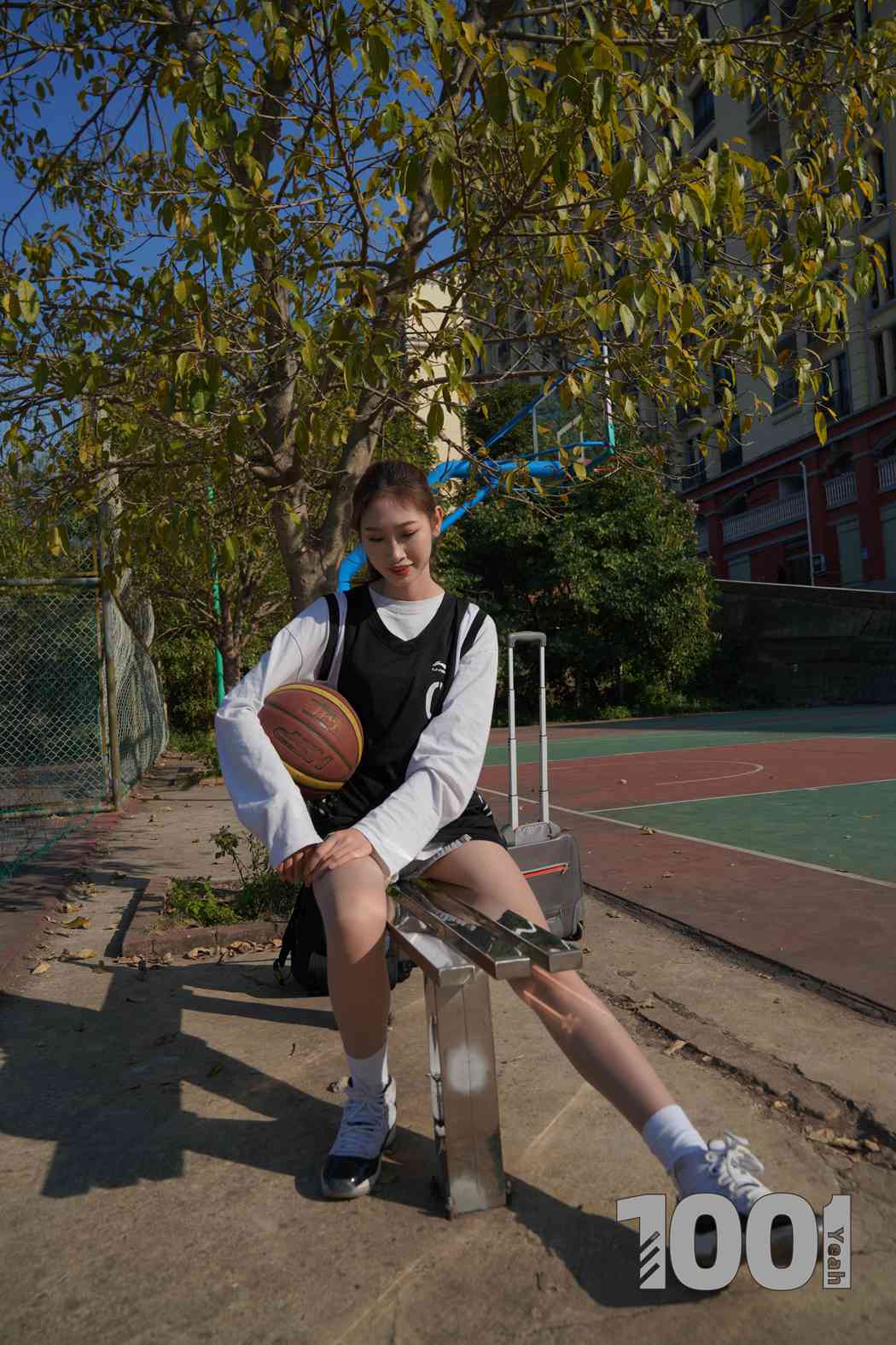图片[39]-[IESS异思趣向] 一千零一夜 NO.105 草莓《陪女朋友打篮球1》在线浏览 – 速更版-美库