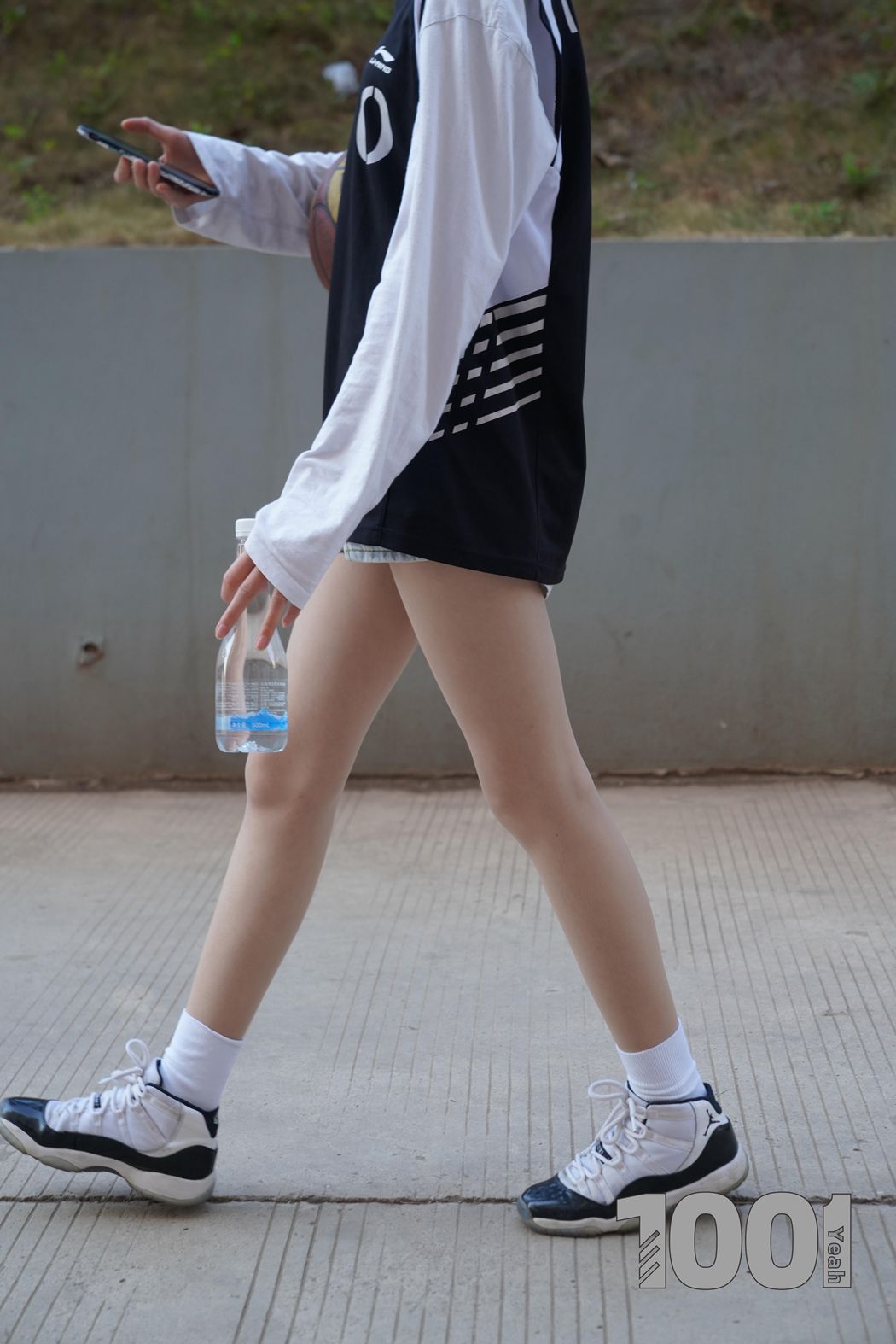 图片[42]-[IESS异思趣向] 一千零一夜 NO.105 草莓《陪女朋友打篮球1》在线浏览 – 速更版-美库