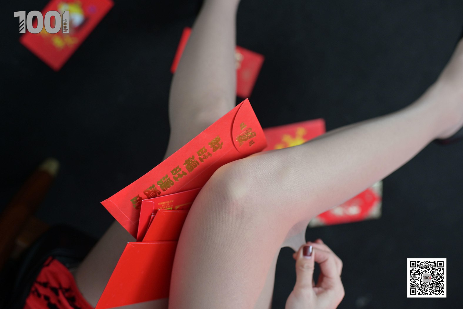 图片[4]-[IESS异思趣向] 一千零一夜 NO.117 真真《正月初一，拜大年》在线浏览 – 速更版-美库