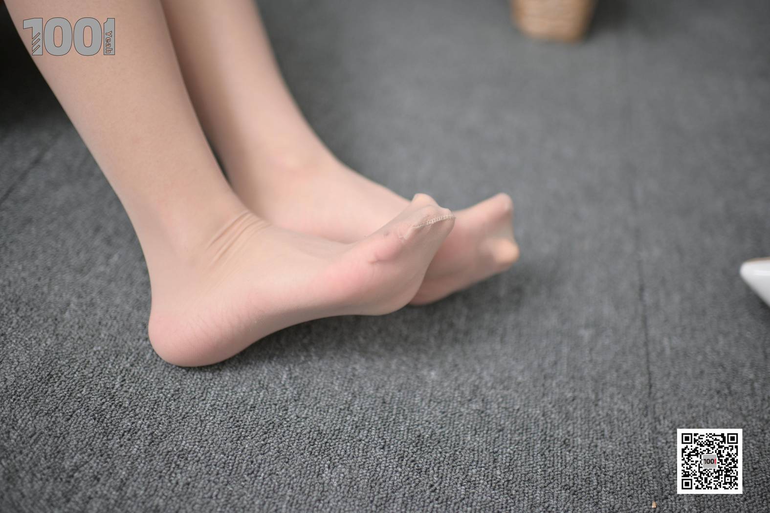 图片[69]-[IESS异思趣向] 一千零一夜 NO.121 真真《被囚禁在家里练字3》在线浏览 – 速更版-美库