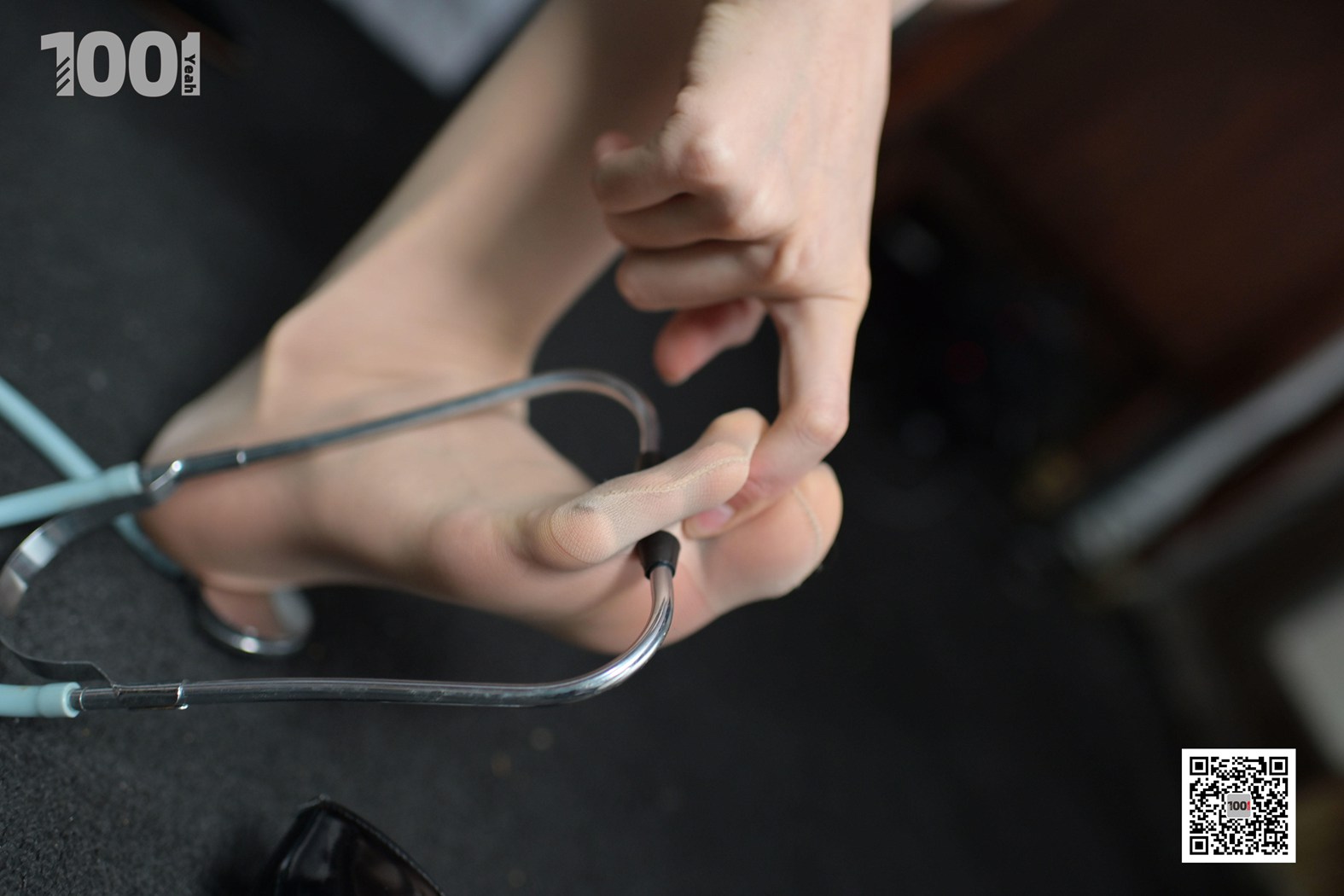 图片[11]-[IESS异思趣向] 一千零一夜 NO.128 Lucy《美女医生3》在线浏览 – 速更版-美库