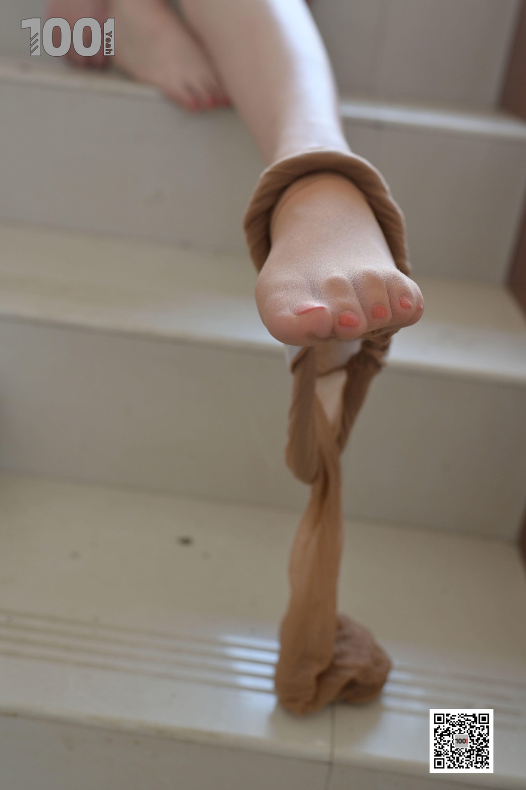 图片[38]-[IESS异思趣向] 一千零一夜 NO.124 西瓜《楼梯一角3》在线浏览 – 速更版-美库