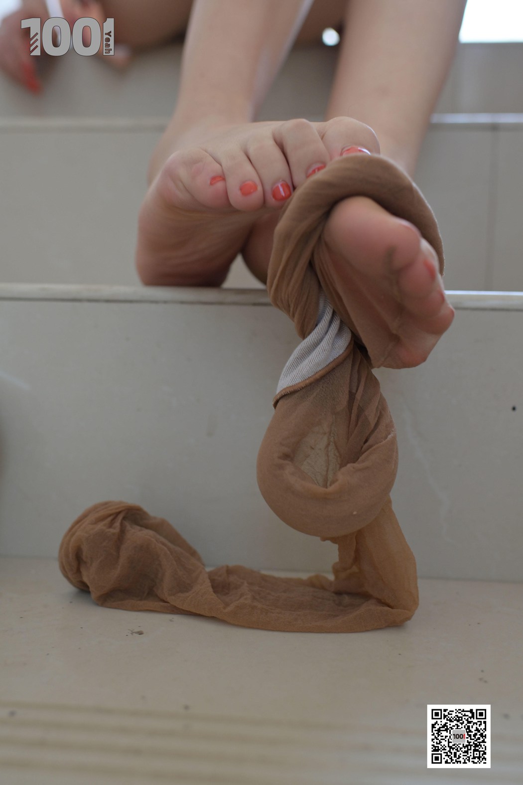 图片[53]-[IESS异思趣向] 一千零一夜 NO.124 西瓜《楼梯一角3》在线浏览 – 速更版-美库