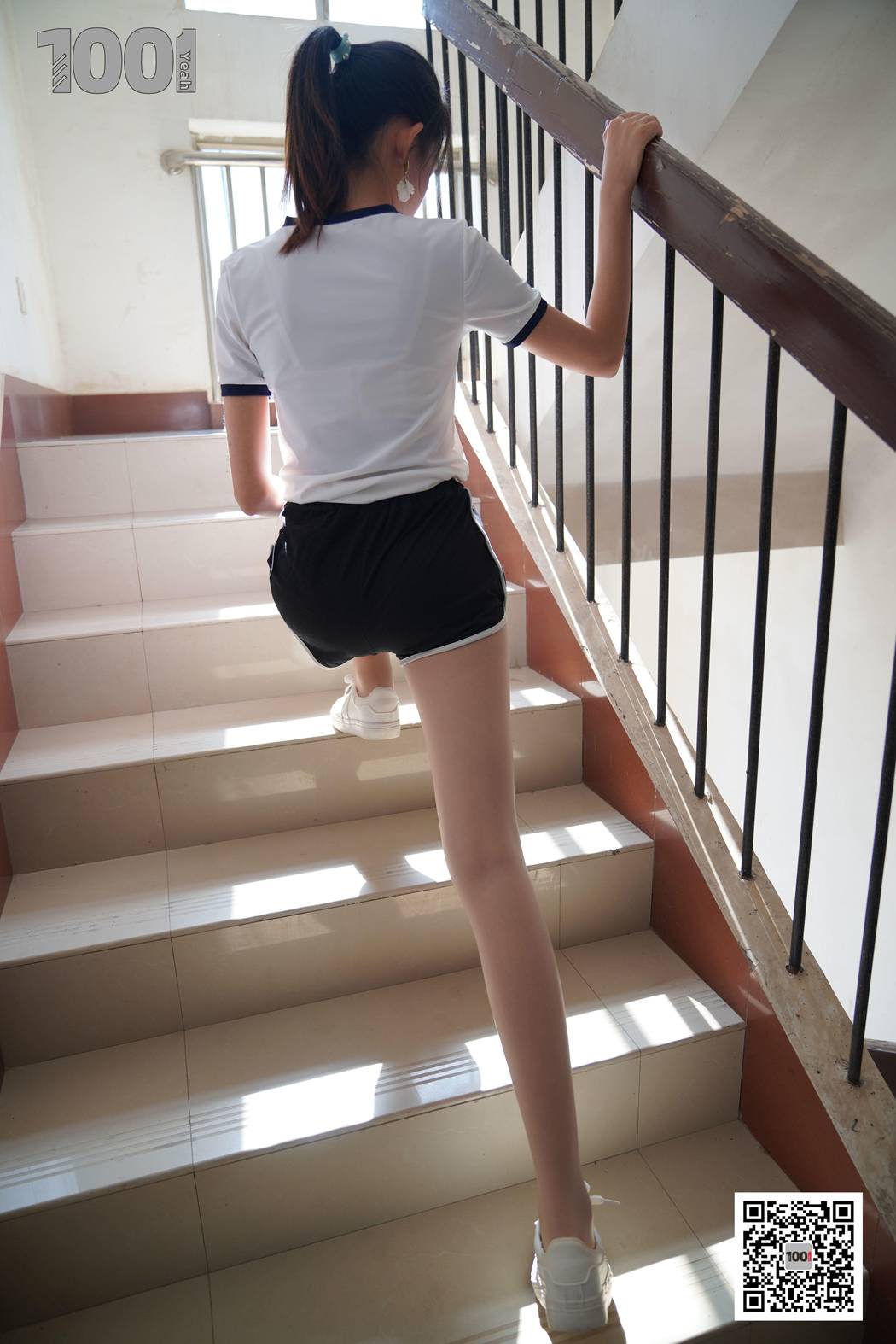 图片[46]-[IESS异思趣向] 一千零一夜 NO.144 西瓜《拥抱阳光1》在线浏览 – 速更版-美库