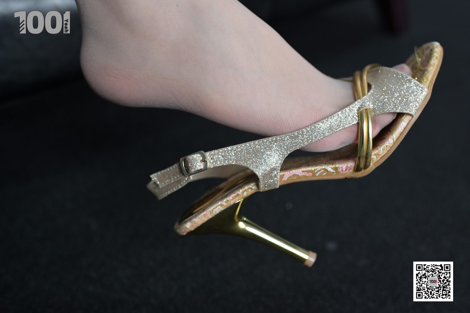 图片[93]-[IESS异思趣向] 一千零一夜 NO.149 西瓜《职场小白面试记1》在线浏览 – 速更版-美库