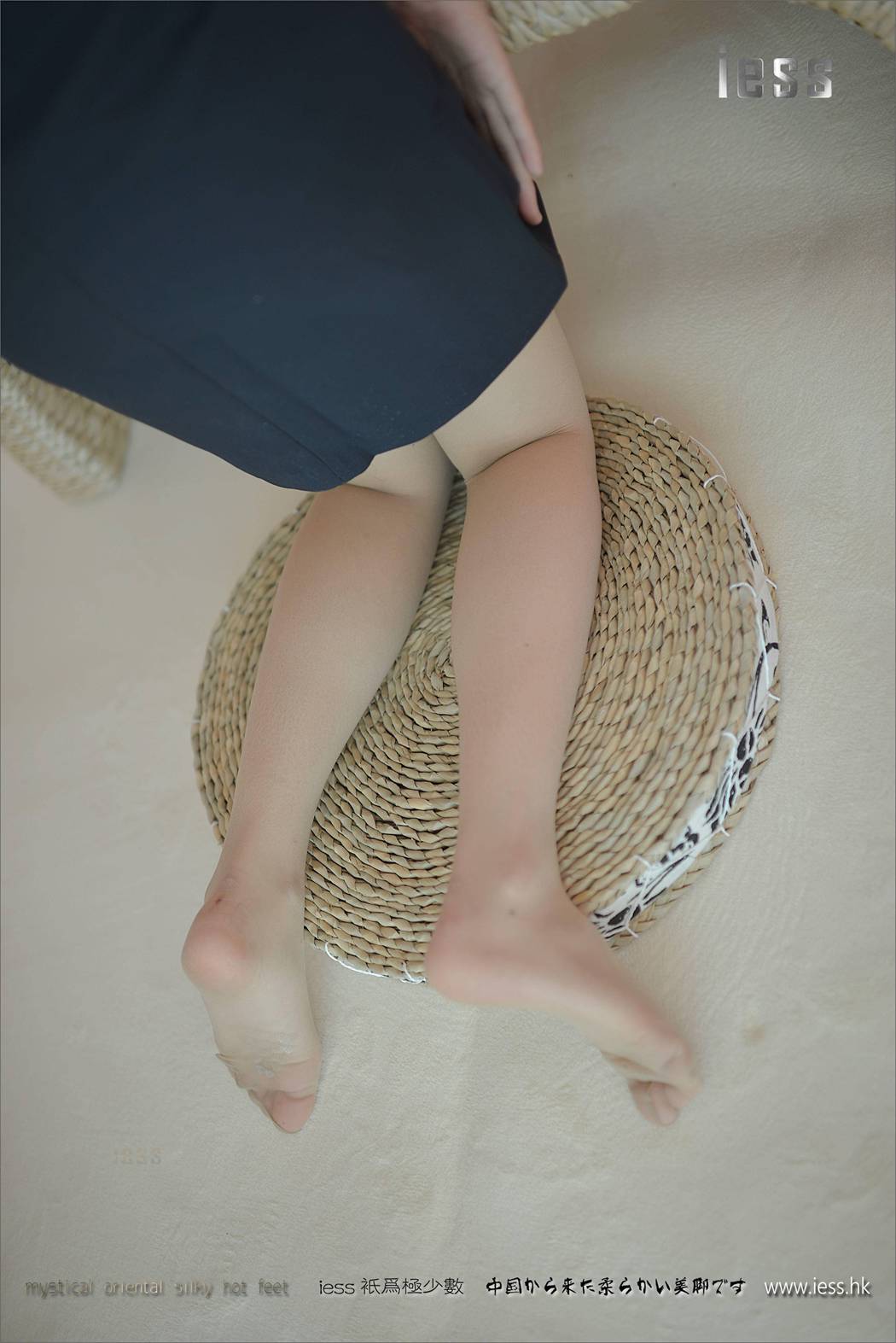 图片[53]-[IESS异思趣向] 2017.05.14 丝享家004：《肉色长（蚕）丝》小C 在线浏览 – 速更版-美库