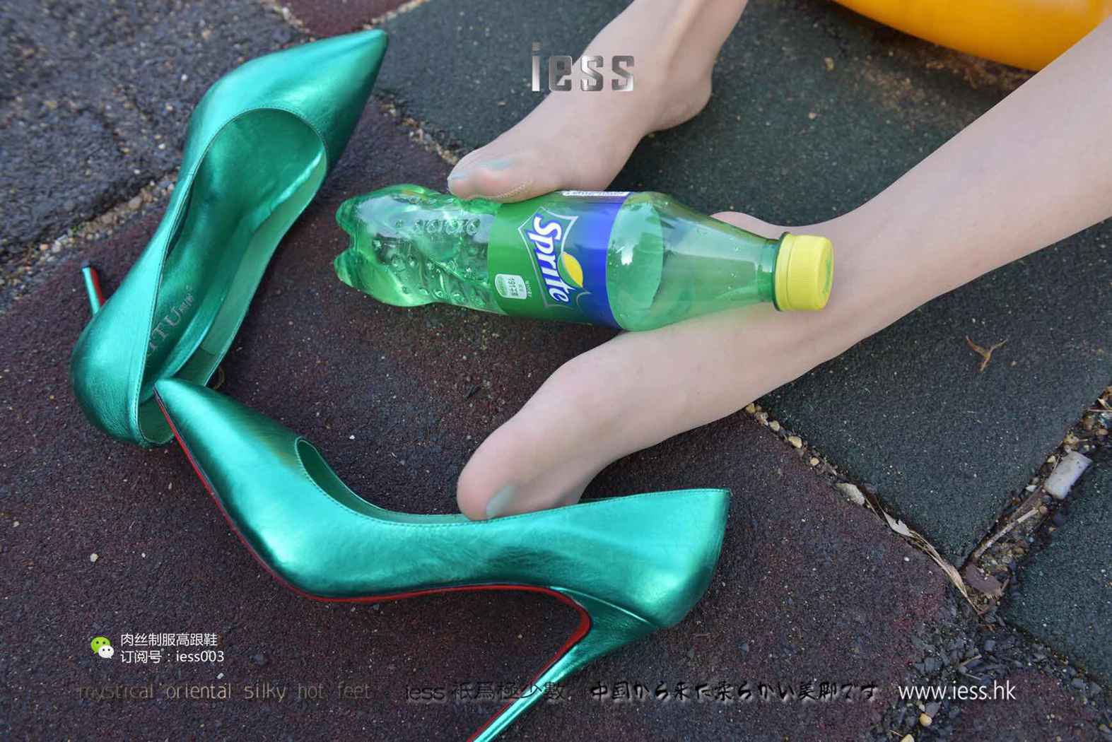 图片[90]-[IESS异思趣向] 2017.06.01 丝享家014：《辣妈丝足幻想启示录》君君 在线浏览 – 速更版-美库