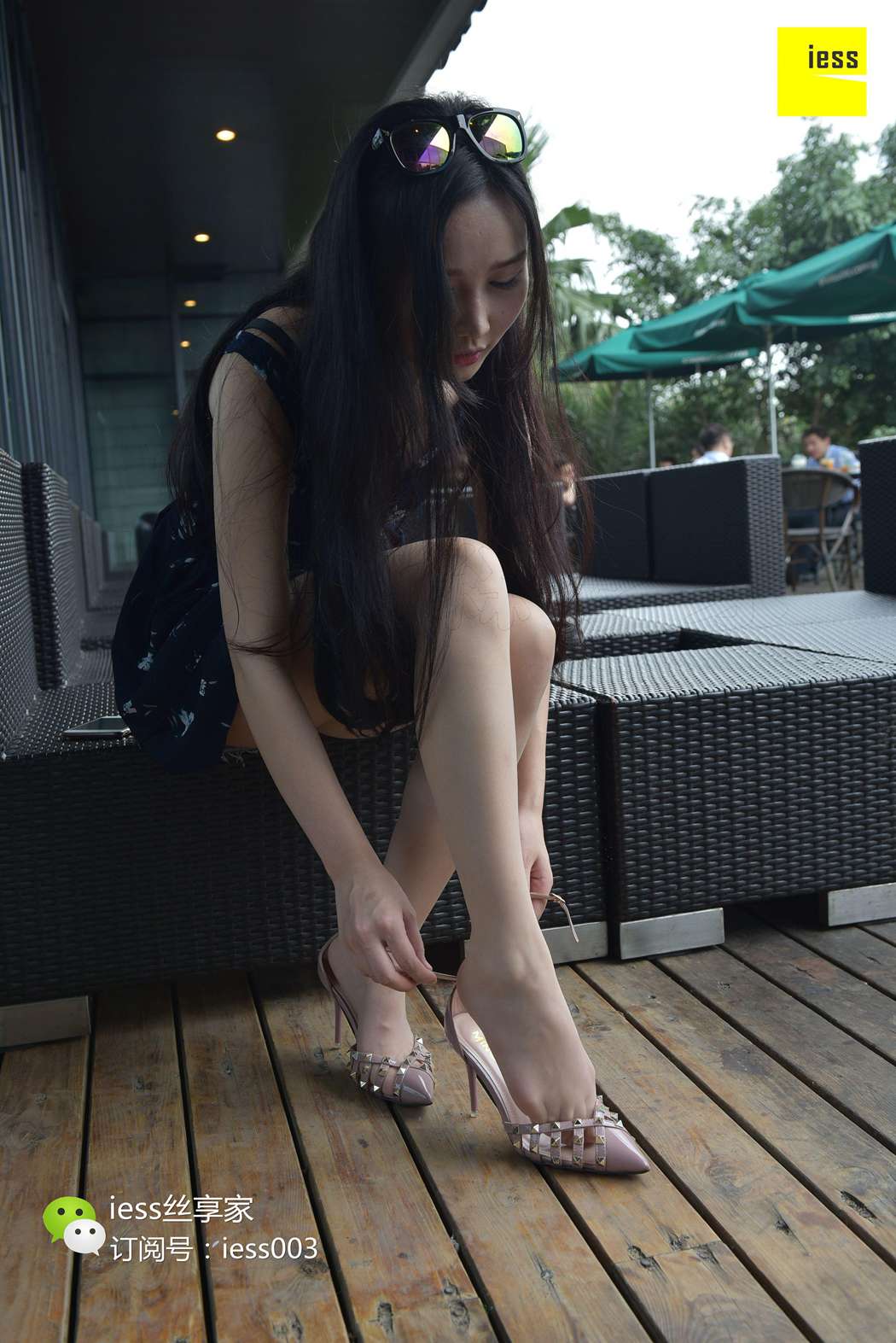 图片[91]-[IESS异思趣向] 2017.07.14 丝享家022：《嘿！在星巴克晒太阳的姑娘》欣欣 在线浏览 – 速更版-美库