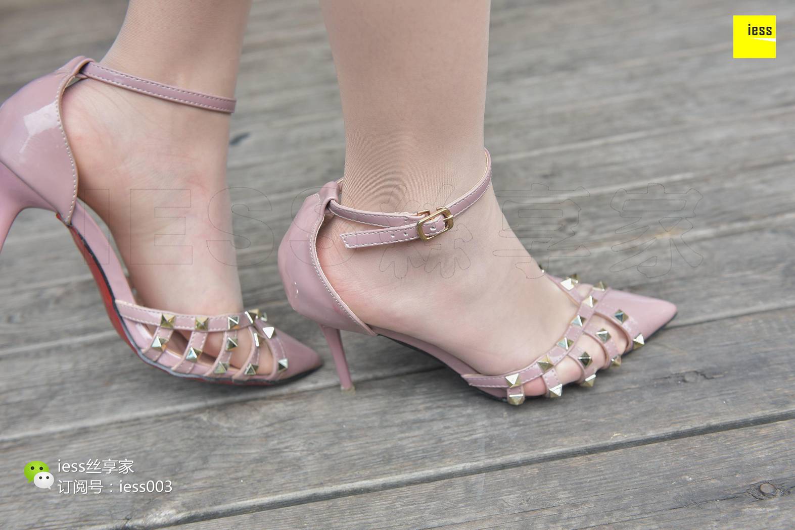 图片[63]-[IESS异思趣向] 2017.07.14 丝享家022：《嘿！在星巴克晒太阳的姑娘》欣欣 在线浏览 – 速更版-美库