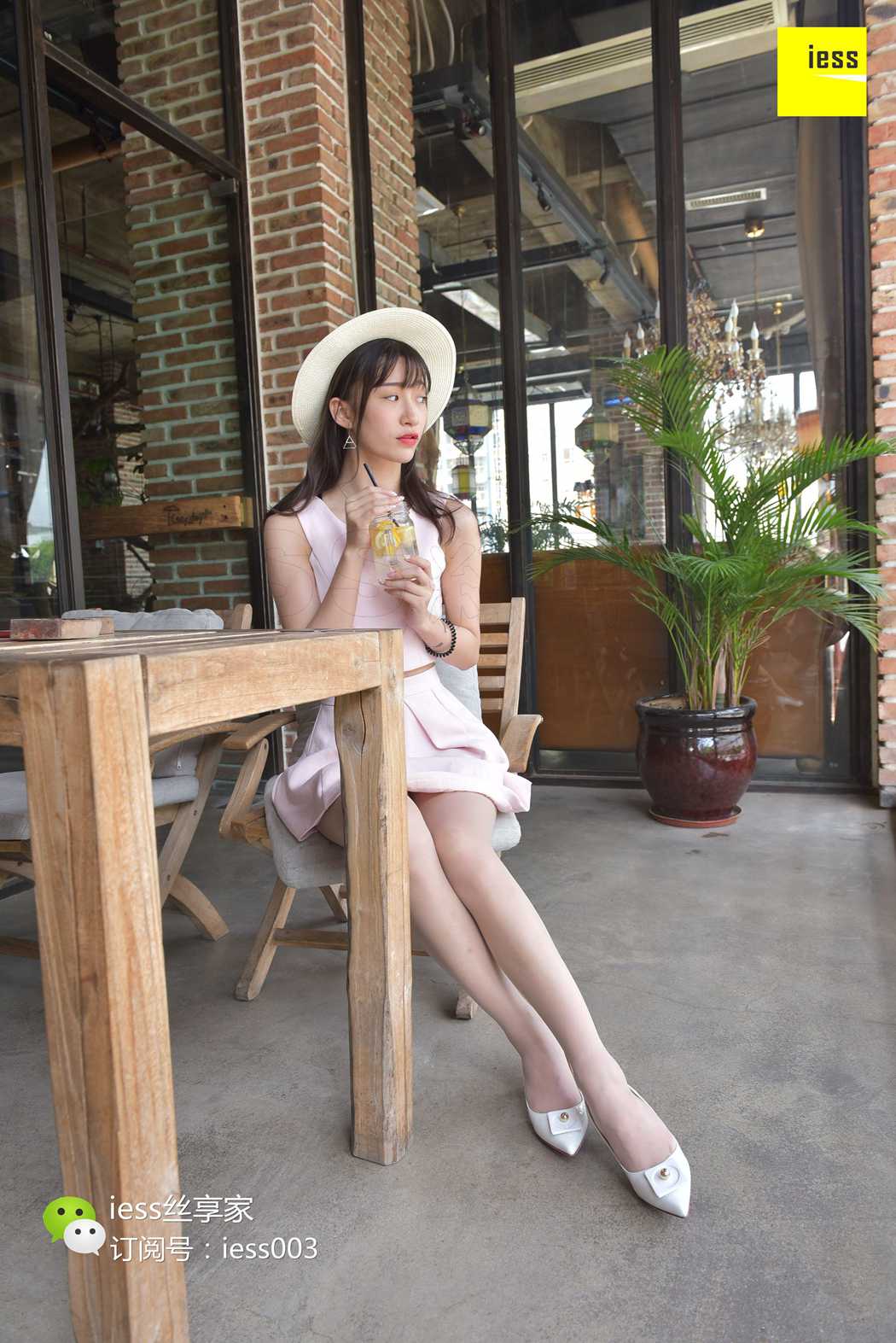 图片[42]-[IESS异思趣向] 2017.07.21 丝享家027：《除了白 还是白》秋秋 在线浏览 – 速更版-美库