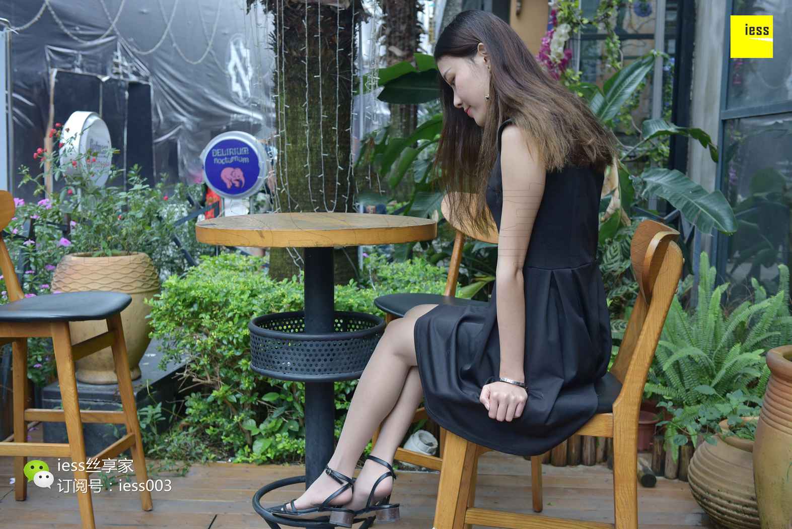 图片[68]-[IESS异思趣向] 2017.08.01 丝享家033：《咬一口水晶玉足》婉萍 在线浏览 – 速更版-美库