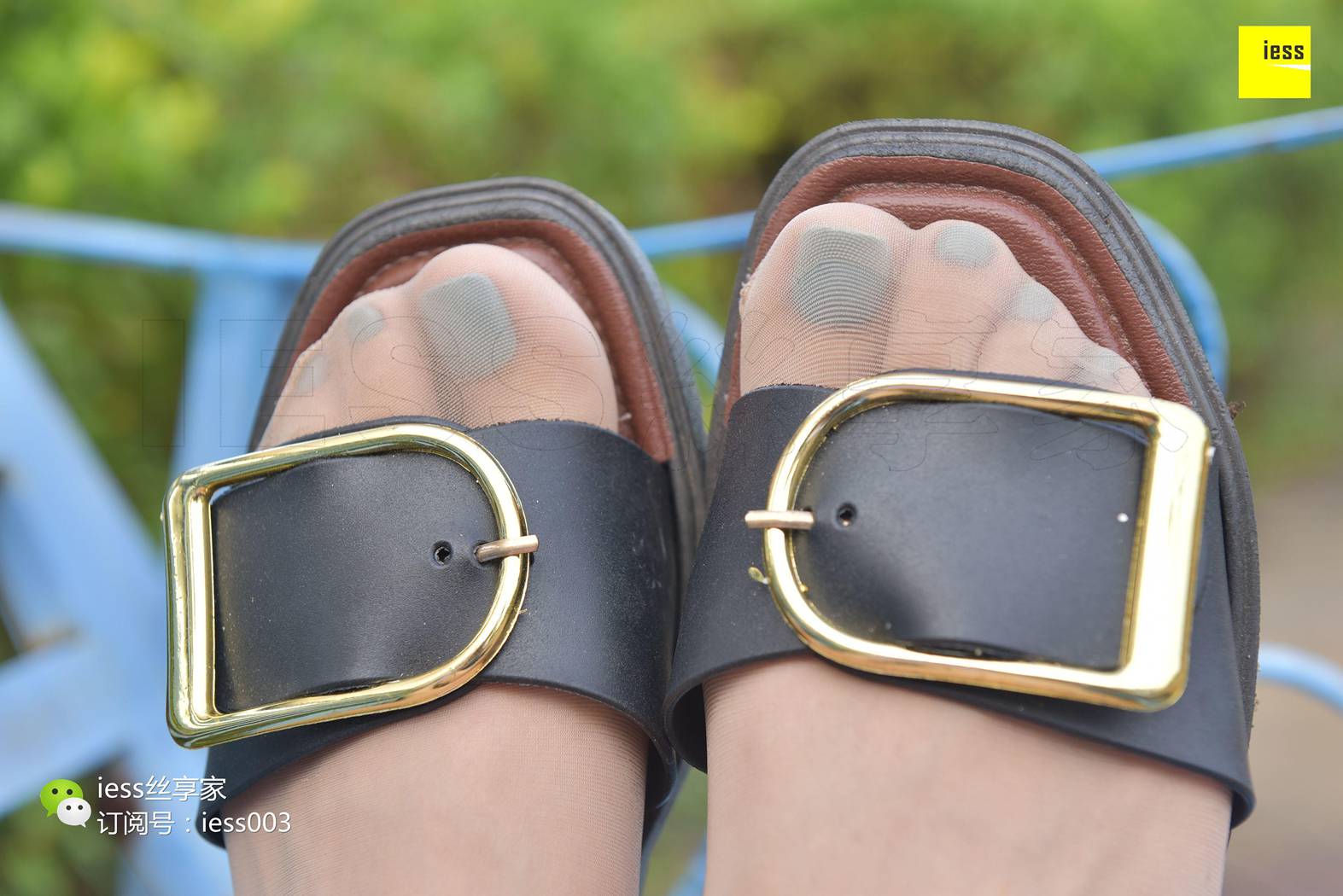 图片[47]-[IESS异思趣向] 2017.08.04 丝享家036：《空调配西瓜 凉鞋配美足》君君 在线浏览 – 速更版-美库