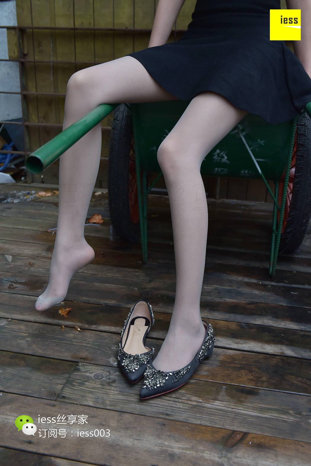 图片[18]-[IESS异思趣向] 2017.08.07 丝享家037：《超美高挑的七七》七七 在线浏览 – 速更版-美库