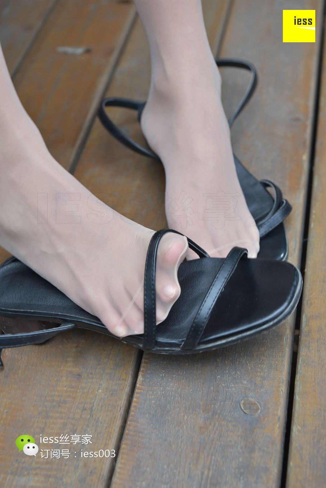 图片[74]-[IESS异思趣向] 2017.08.01 丝享家033：《咬一口水晶玉足》婉萍 在线浏览 – 速更版-美库