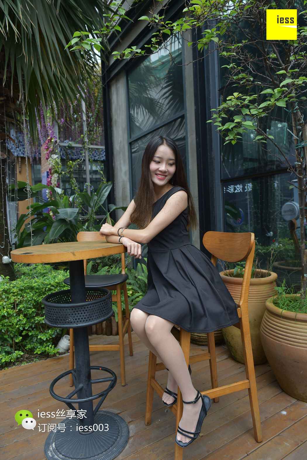 图片[37]-[IESS异思趣向] 2017.08.01 丝享家033：《咬一口水晶玉足》婉萍 在线浏览 – 速更版-美库