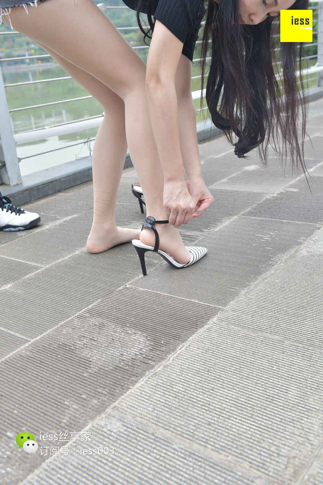 图片[27]-[IESS异思趣向] 2017.08.02 丝享家034：《超短热裤肉丝》欣欣 在线浏览 – 速更版-美库