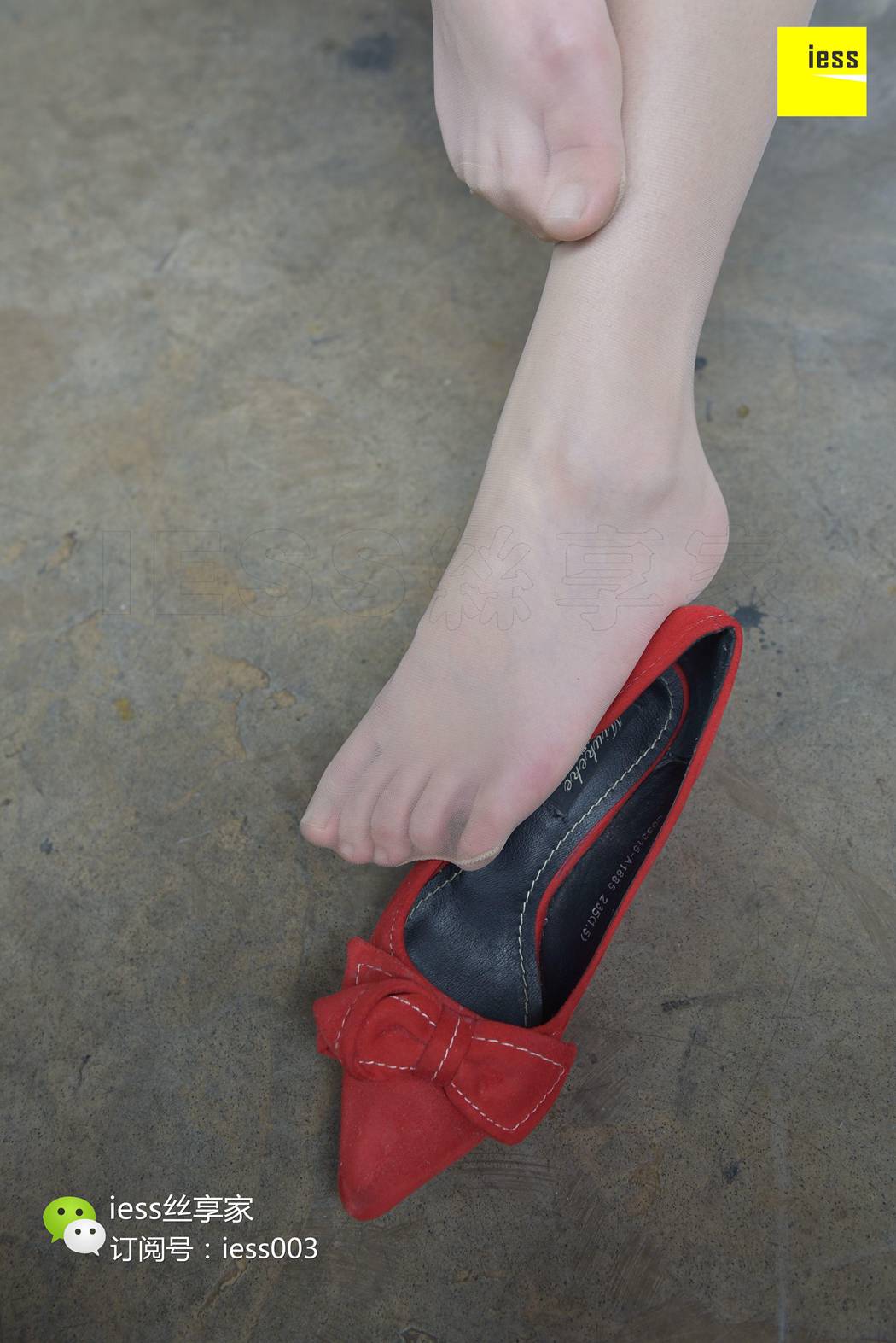 图片[64]-[IESS异思趣向] 2017.08.16 丝享家044：《放开那只小红鞋，让我来！》文欣 在线浏览 – 速更版-美库