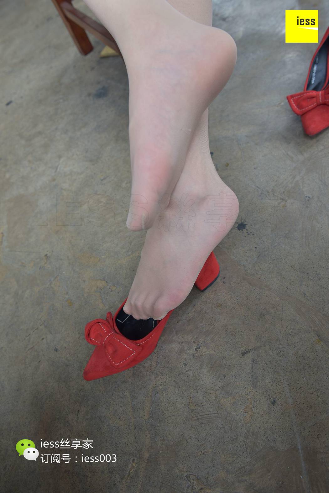 图片[6]-[IESS异思趣向] 2017.08.16 丝享家044：《放开那只小红鞋，让我来！》文欣 在线浏览 – 速更版-美库