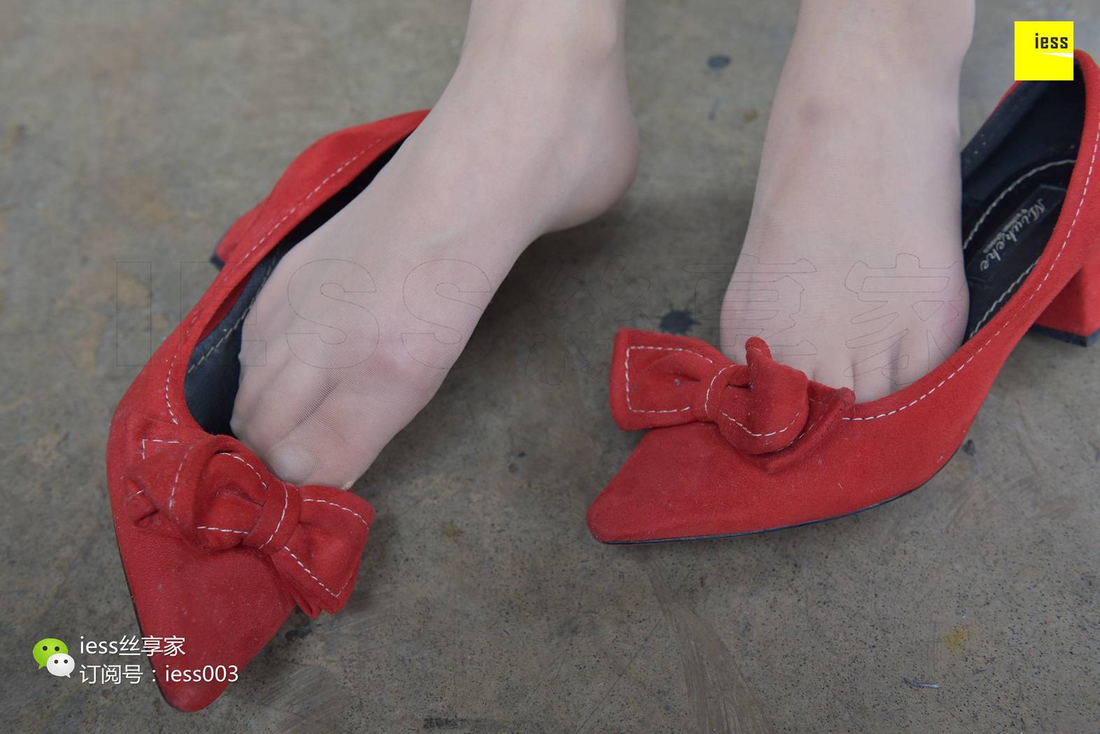 图片[28]-[IESS异思趣向] 2017.08.16 丝享家044：《放开那只小红鞋，让我来！》文欣 在线浏览 – 速更版-美库