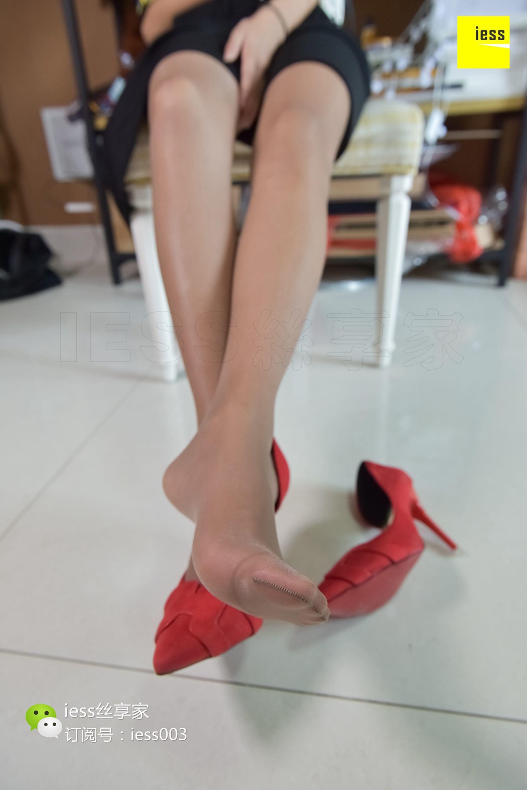 图片[25]-[IESS异思趣向] 2017.09.21 丝享家070：《长裙飘飘棕丝》婉萍 在线浏览 – 速更版-美库