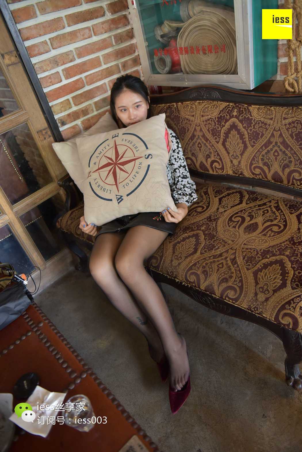 图片[98]-[IESS异思趣向] 2017.09.20 丝享家069：《黑丝尽情玩物》表妹 在线浏览 – 速更版-美库