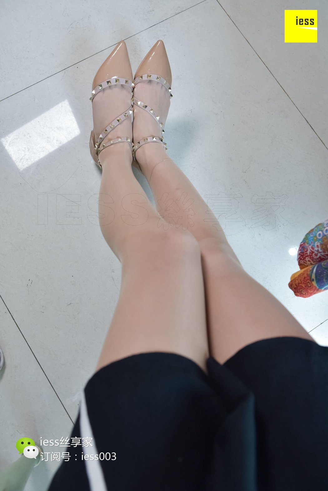 图片[27]-[IESS异思趣向] 2017.09.22 丝享家071：《裸色气质平底鞋》秋秋 在线浏览 – 速更版-美库