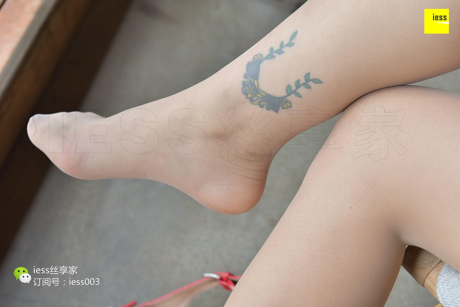 图片[42]-[IESS异思趣向] 2017.10.12 丝享家080：《从桌上到桌底视角》表妹 在线浏览 – 速更版-美库