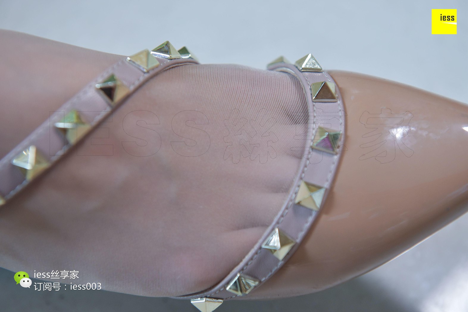 图片[14]-[IESS异思趣向] 2017.09.22 丝享家071：《裸色气质平底鞋》秋秋 在线浏览 – 速更版-美库