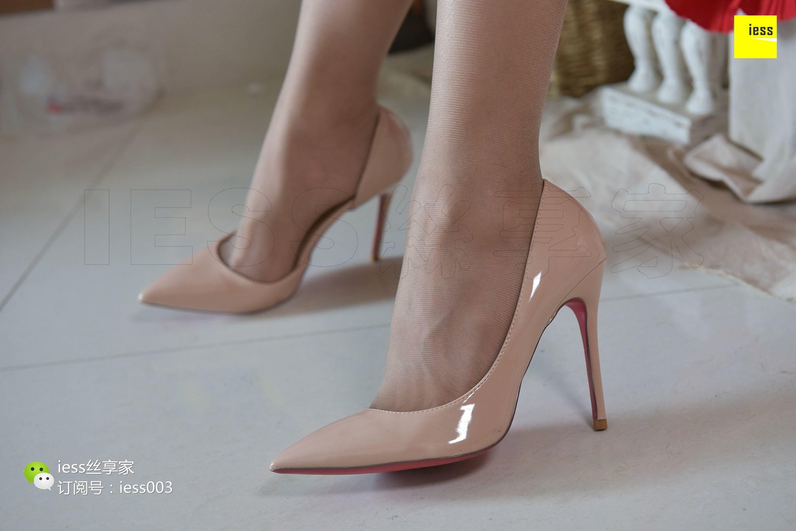 图片[73]-[IESS异思趣向] 2017.10.16 丝享家082：《裸色高跟与棕丝》君君 在线浏览 – 速更版-美库