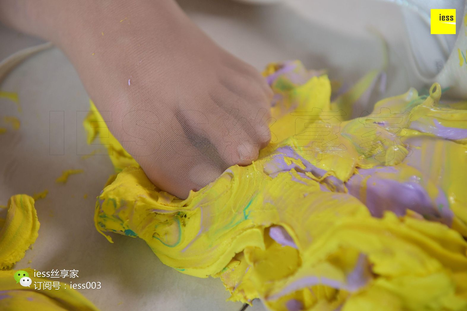 图片[11]-[IESS异思趣向] 2017.10.18 丝享家084：《用丝足脚为你调制一抹色彩》婉萍 在线浏览 – 速更版-美库