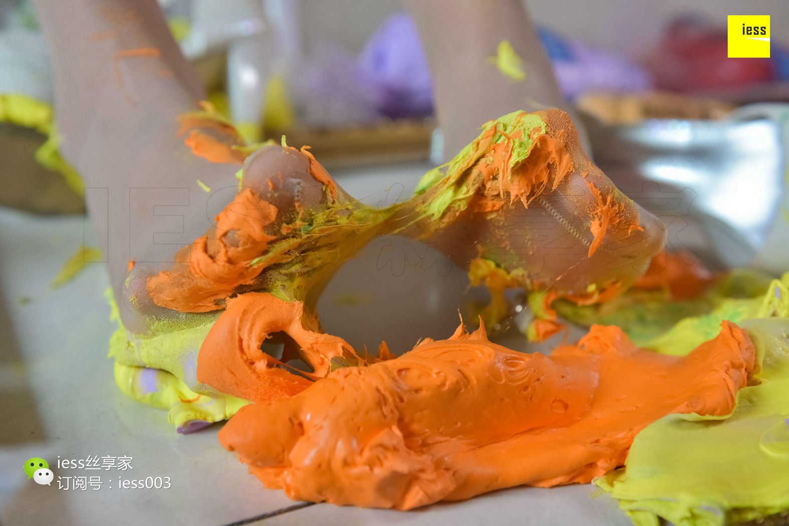 图片[8]-[IESS异思趣向] 2017.10.18 丝享家084：《用丝足脚为你调制一抹色彩》婉萍 在线浏览 – 速更版-美库