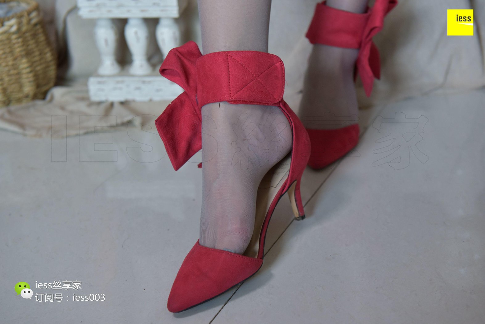 图片[5]-[IESS异思趣向] 2017.10.25 丝享家089：《玩弄破洞灰丝》秋秋 在线浏览 – 速更版-美库