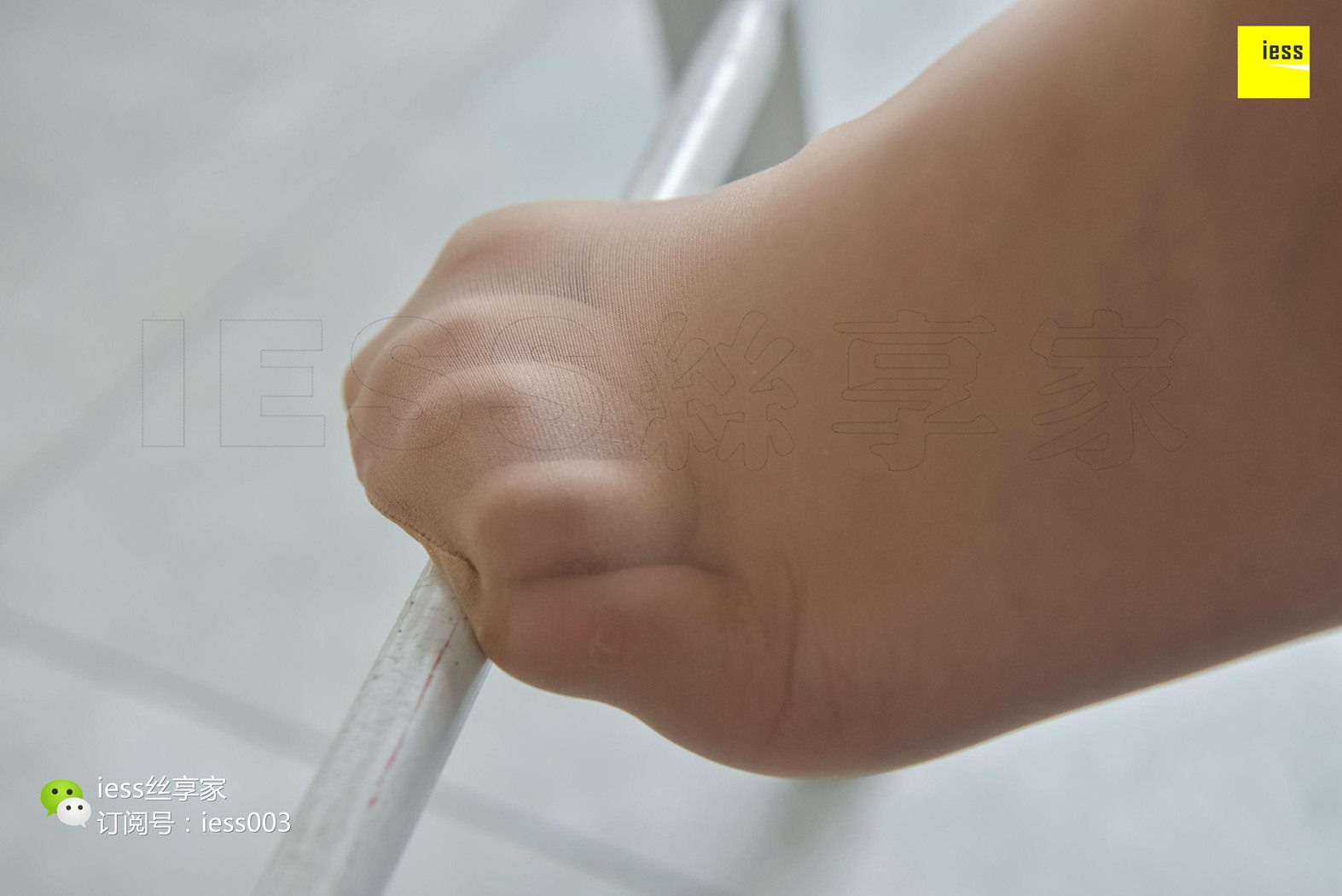 图片[48]-[IESS异思趣向] 2017.10.26 丝享家090：《橱窗里的肉丝美女》文欣 在线浏览 – 速更版-美库