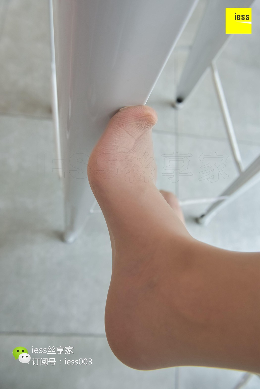 图片[17]-[IESS异思趣向] 2017.10.26 丝享家090：《橱窗里的肉丝美女》文欣 在线浏览 – 速更版-美库