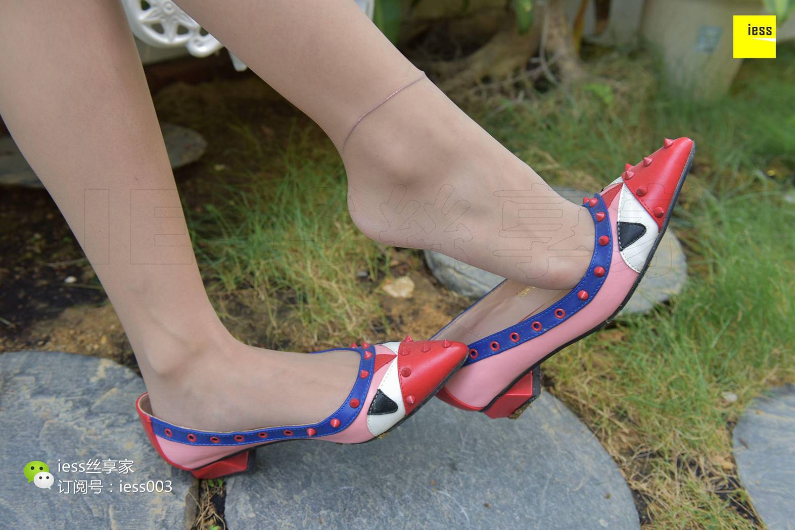 图片[98]-[IESS异思趣向] 2017.11.07 丝享家098：《小怪兽红裙肉丝》秋秋 在线浏览 – 速更版-美库