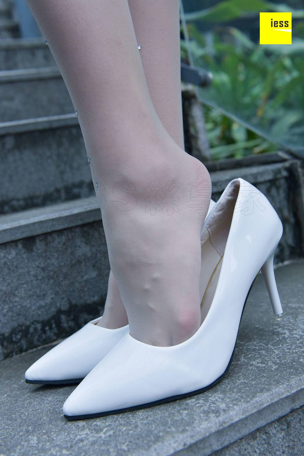 图片[65]-[IESS异思趣向] 2017.11.20 丝享家107：《水晶白色丝袜》晶晶 在线浏览 – 速更版-美库