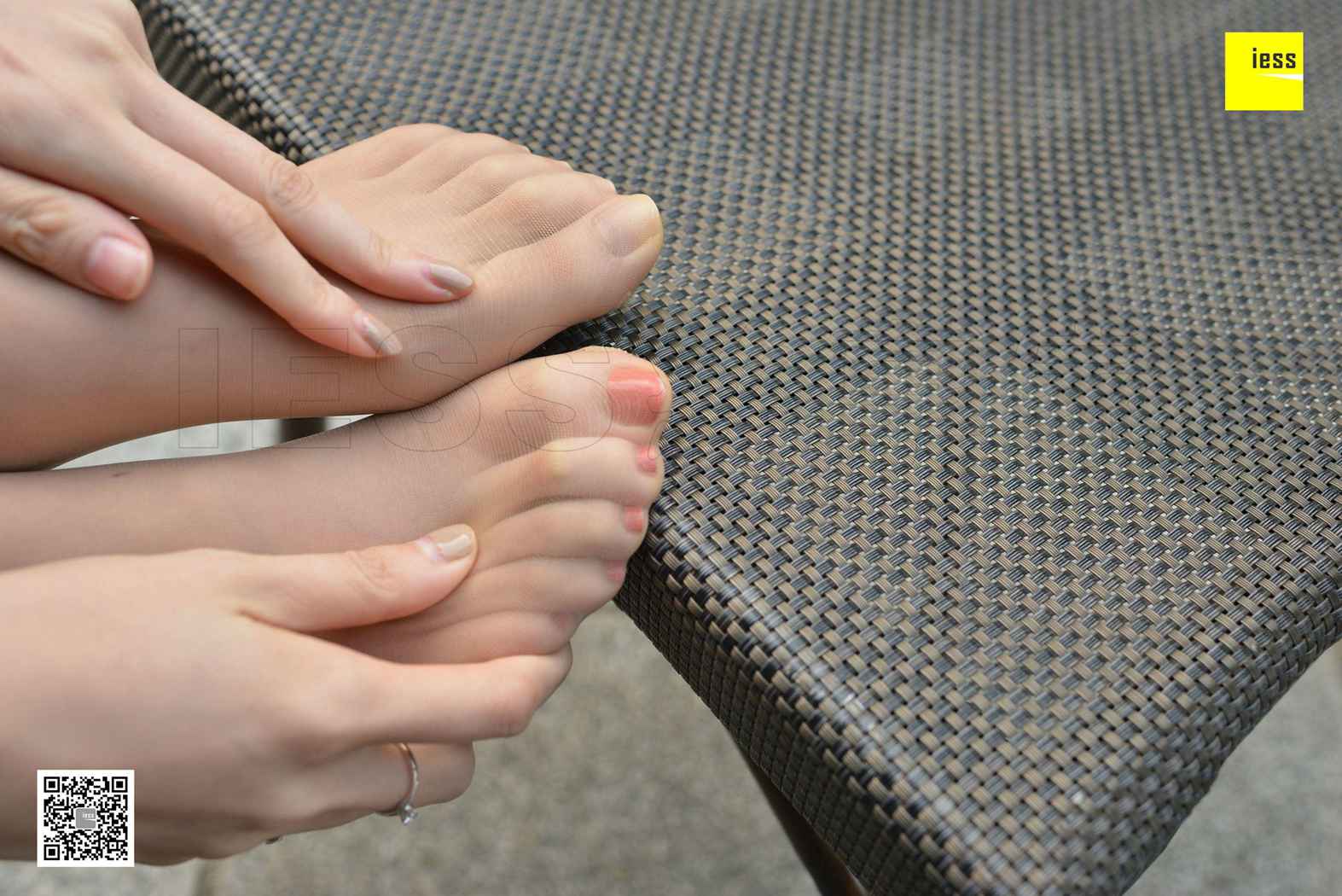 图片[32]-[IESS异思趣向] 2017.11.22 丝享家109：《无名氏肉丝合集》无名氏 在线浏览 – 速更版-美库