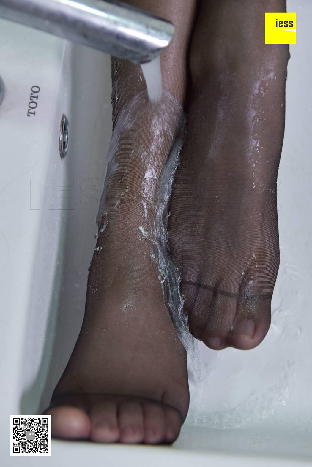 图片[33]-[IESS异思趣向] 2017.11.23 丝享家110：《浴室小皮鞭》君君 在线浏览 – 速更版-美库