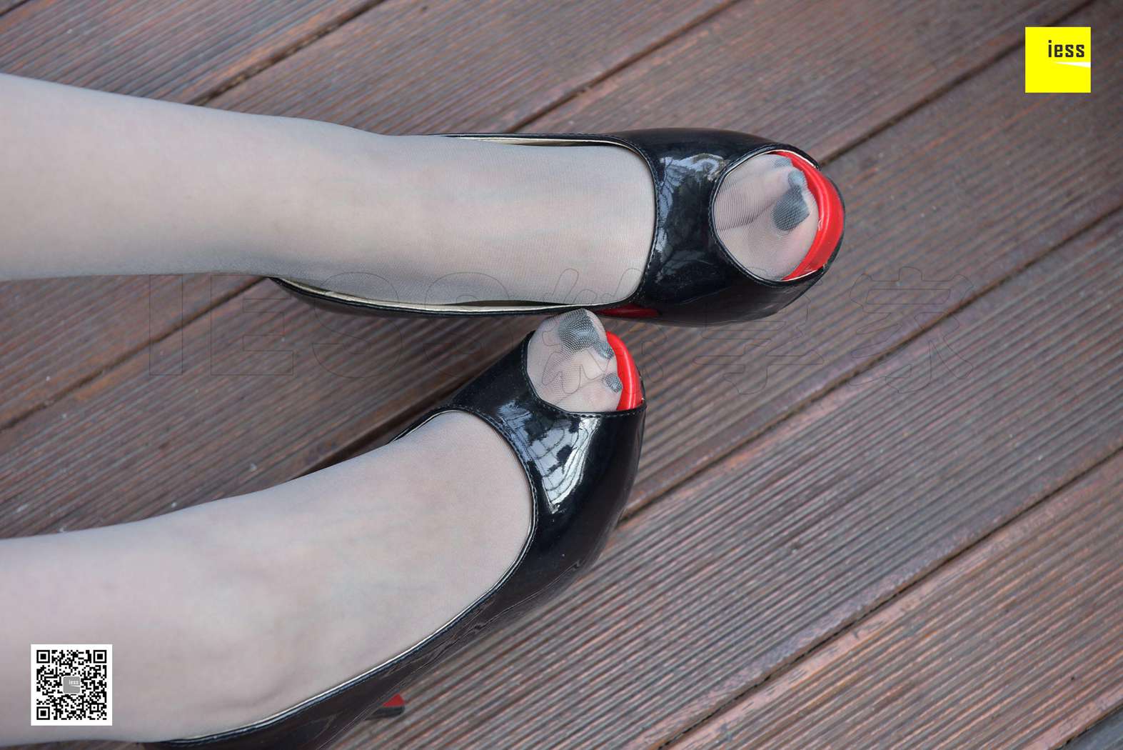 图片[3]-[IESS异思趣向] 2017.11.28 丝享家113：《鱼嘴漆皮高跟》紫紫 在线浏览 – 速更版-美库