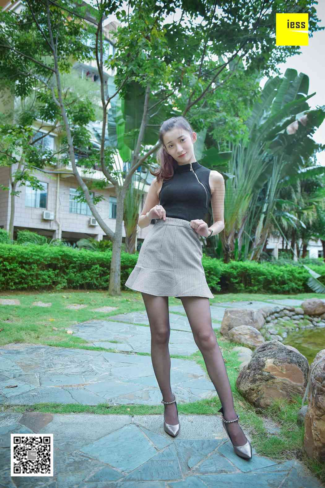 图片[37]-[IESS异思趣向] 2017.11.30 丝享家115：《花园乘凉的黑丝美女》秋秋 在线浏览 – 速更版-美库