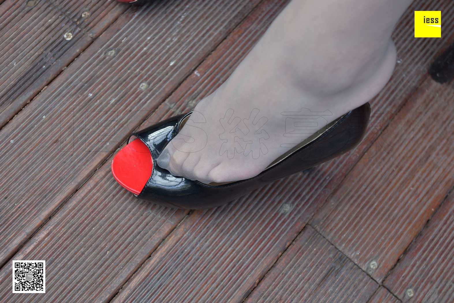 图片[45]-[IESS异思趣向] 2017.11.28 丝享家113：《鱼嘴漆皮高跟》紫紫 在线浏览 – 速更版-美库