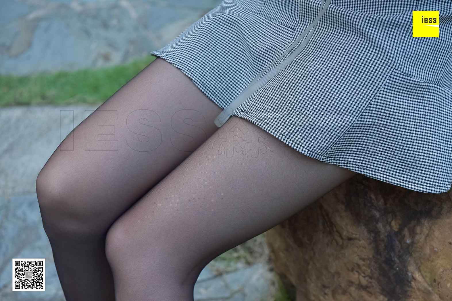 图片[82]-[IESS异思趣向] 2017.11.30 丝享家115：《花园乘凉的黑丝美女》秋秋 在线浏览 – 速更版-美库