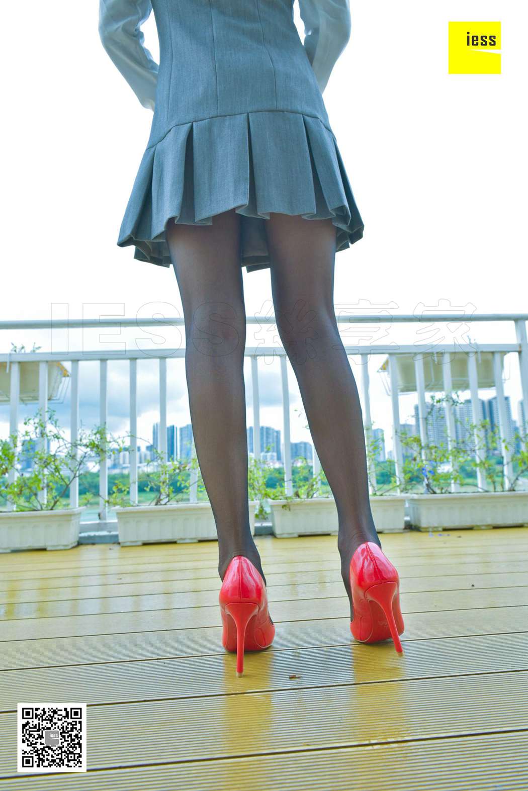 图片[47]-[IESS异思趣向] 2017.12.07 丝享家120：《脚尖加固的黑丝》君君 在线浏览 – 速更版-美库