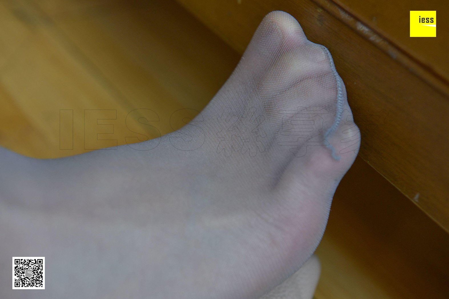 图片[57]-[IESS异思趣向] 2017.12.01 丝享家116：《黄发美女的灰丝平底鞋》姗姗 在线浏览 – 速更版-美库