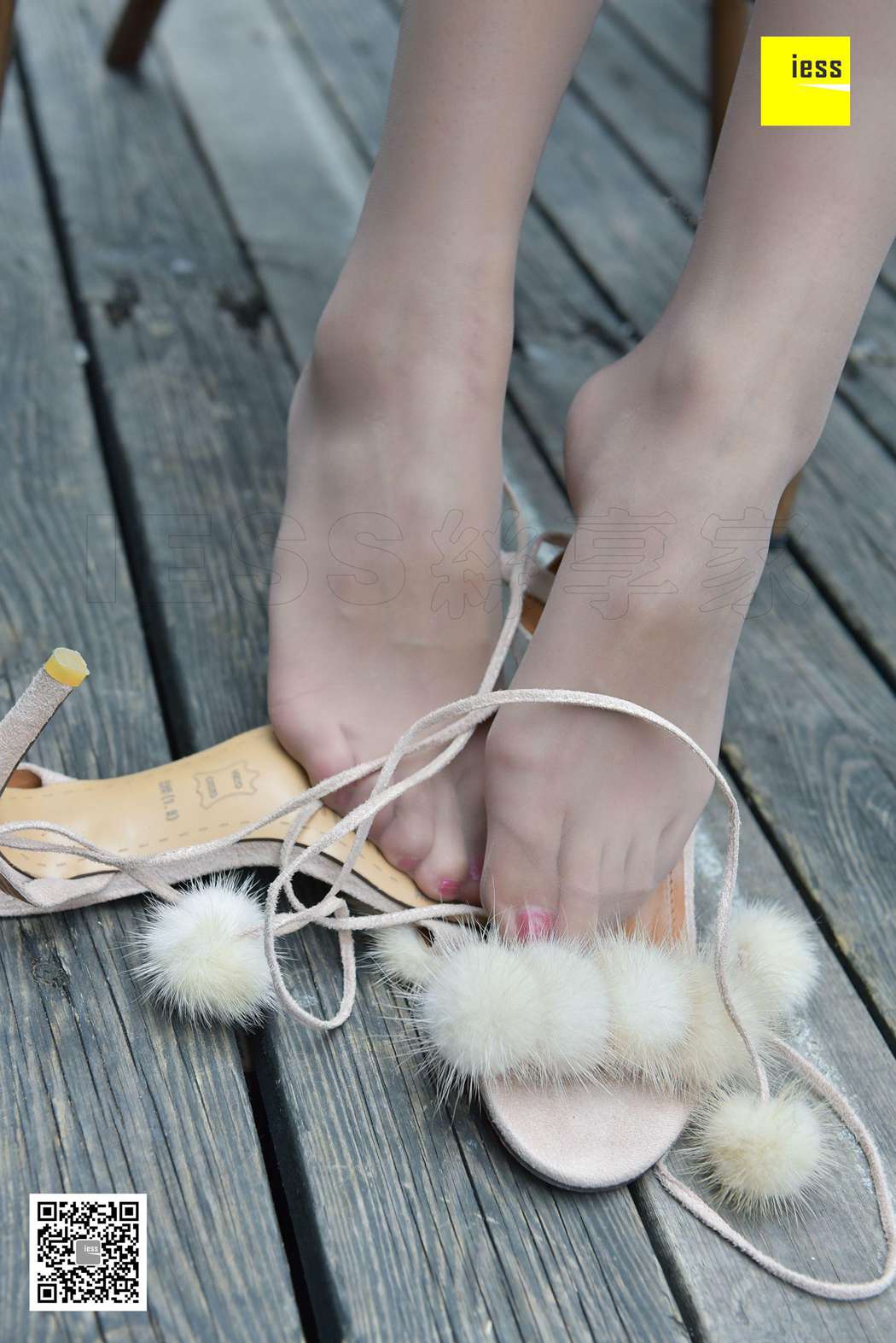 图片[46]-[IESS异思趣向] 2017.11.29 丝享家114：《毛茸茸绑带凉鞋》晶晶 在线浏览 – 速更版-美库