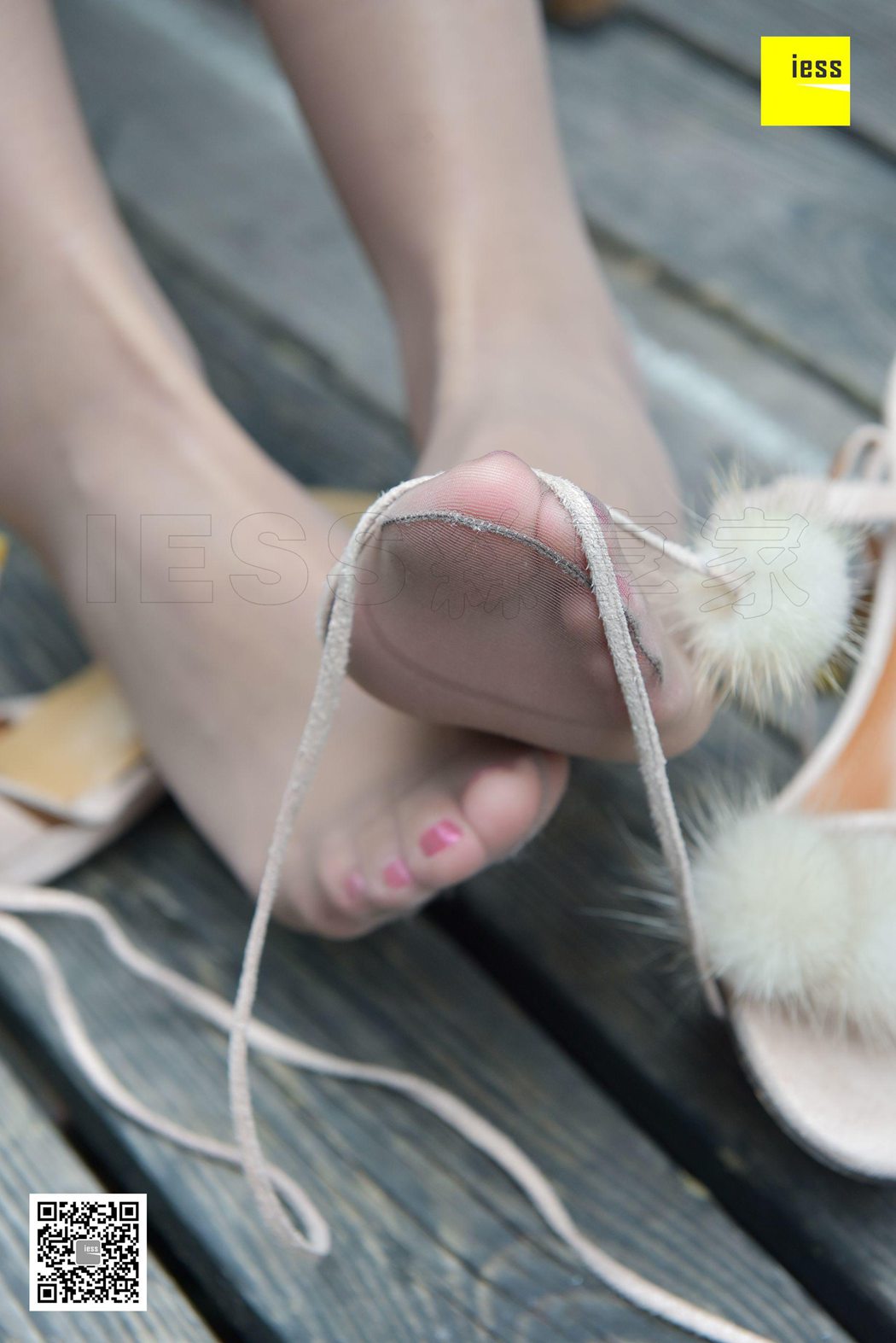 图片[26]-[IESS异思趣向] 2017.11.29 丝享家114：《毛茸茸绑带凉鞋》晶晶 在线浏览 – 速更版-美库
