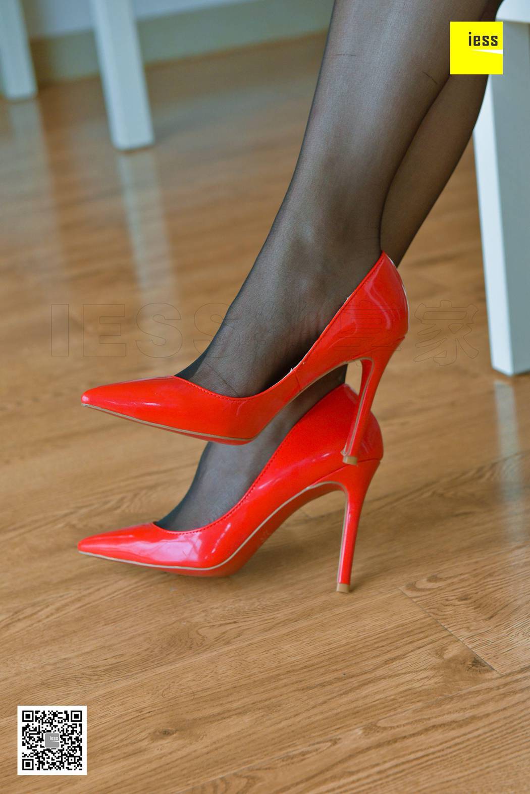 图片[33]-[IESS异思趣向] 2017.12.07 丝享家120：《脚尖加固的黑丝》君君 在线浏览 – 速更版-美库