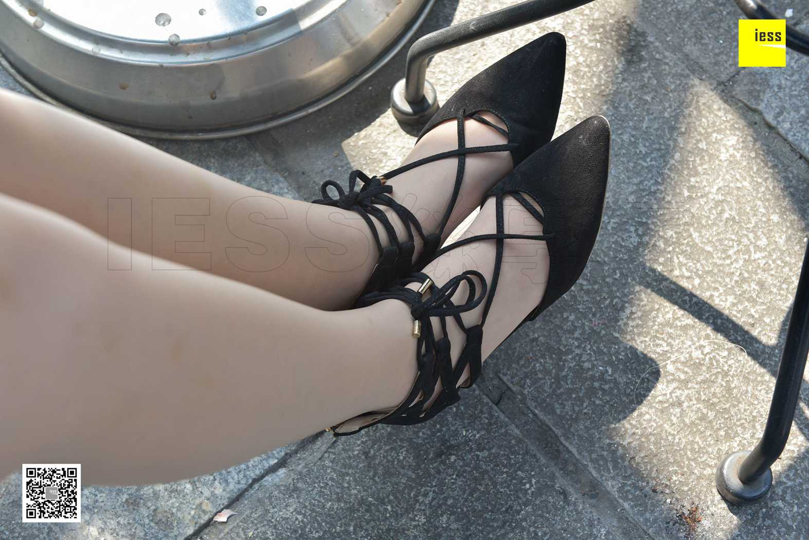 图片[33]-[IESS异思趣向] 2017.12.08 丝享家121：《阳光映在肉丝高跟上》紫紫 在线浏览 – 速更版-美库