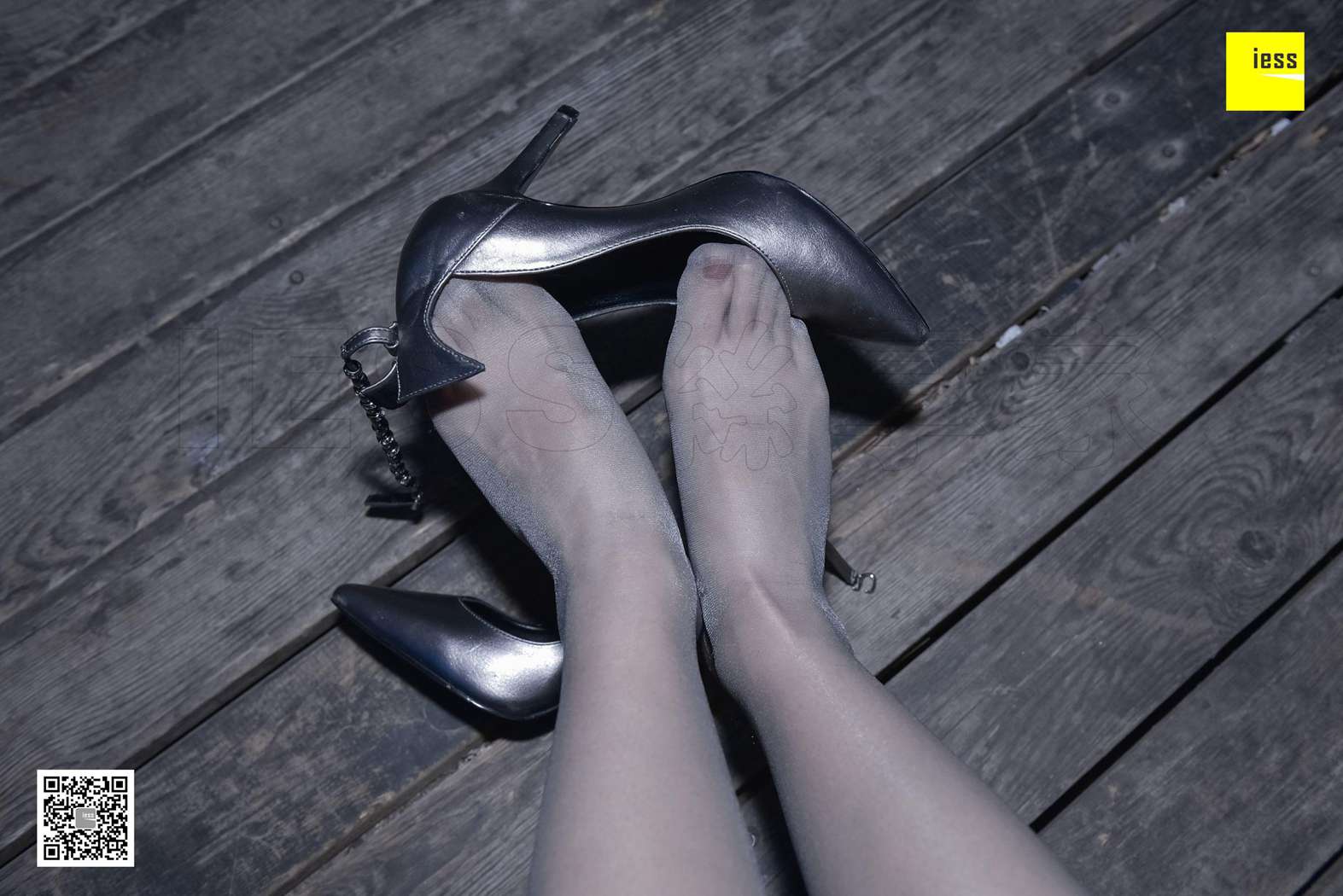 图片[94]-[IESS异思趣向] 2017.12.12 丝享家123：《闪光灯下的灰丝》晶晶 在线浏览 – 速更版-美库